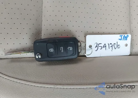 2016 Volkswagen Tiguan R-Line from USA, damaged, VIN WVGAV7AX3GW557661